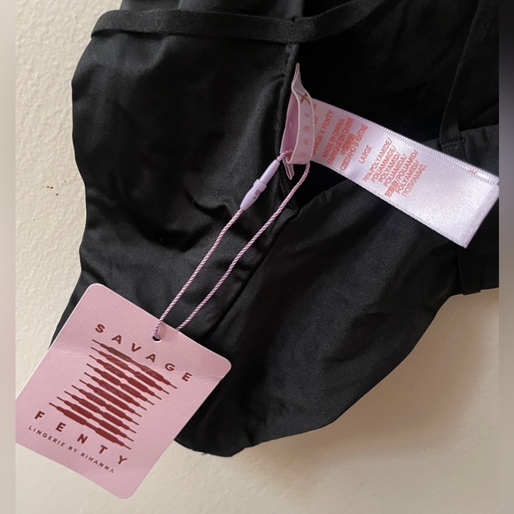 Fenty Savage - Picture 4 of 5